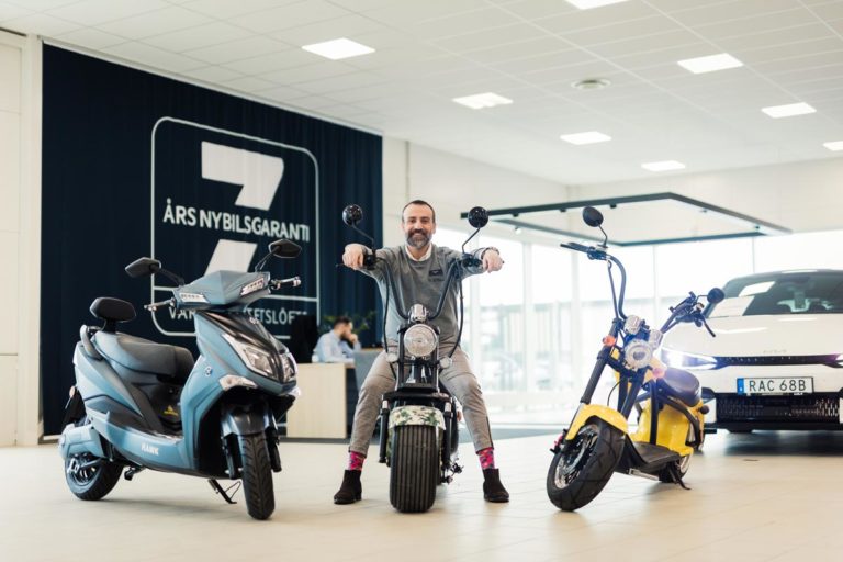 Elmoped på köpet vid köp av ny Kia innan 31/5